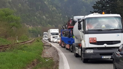  TIR-urile au interzis pe Valea Oltului în perioada Crăciunului